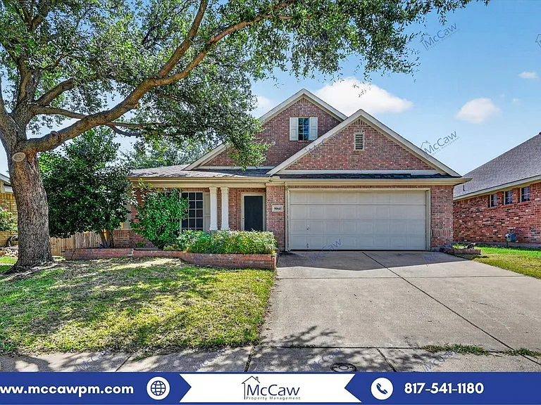 9068 Weller Ln — Photo 1