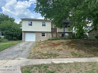 4 Bruce Ter, Jackson, NJ 08527