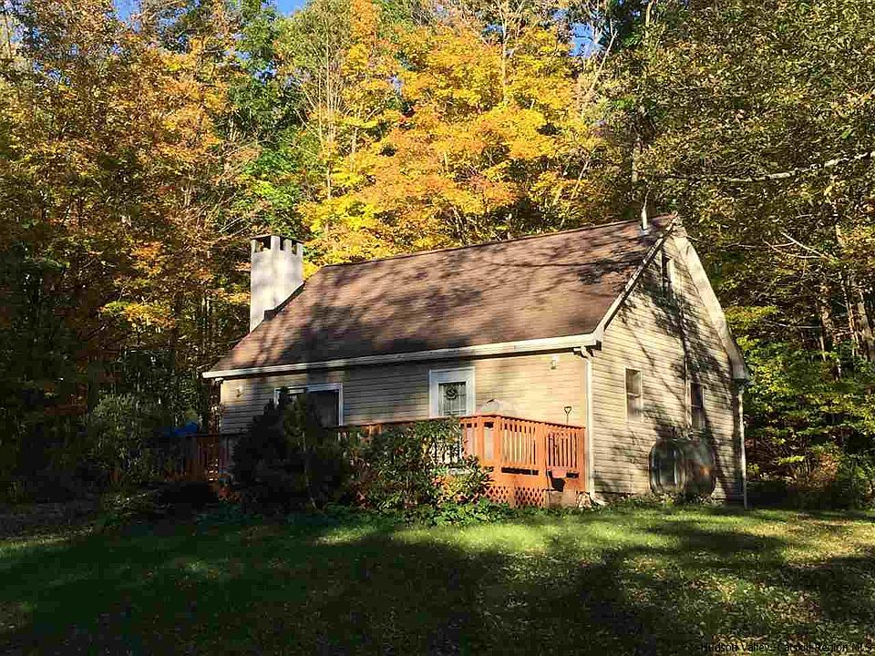 1st image of 40 Mittlers Dr