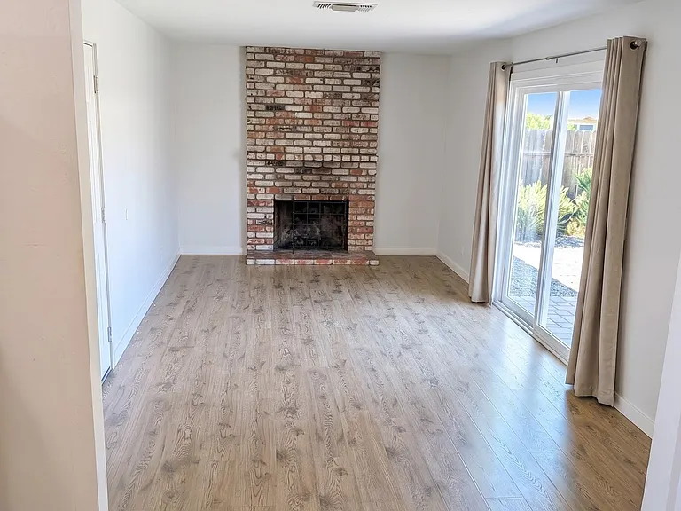 3006 Campbell Pl — Photo 4