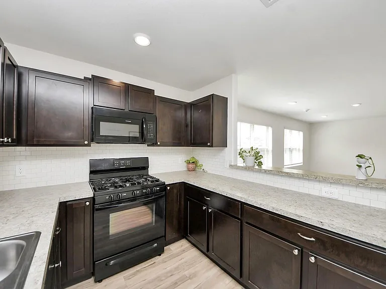 8650 Bar Harbor Dr — Photo 9