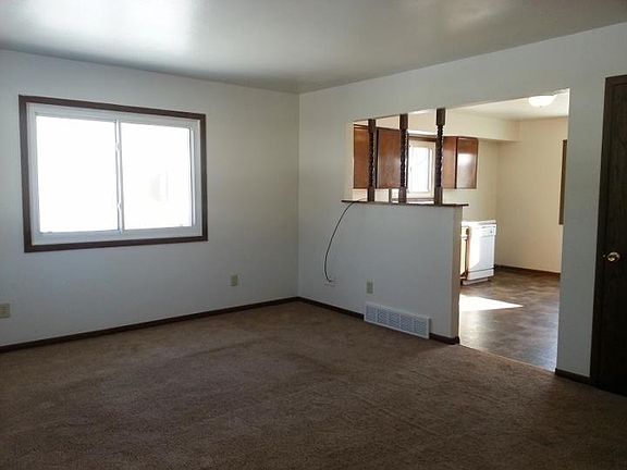5th image of 1125 W Birch Ave