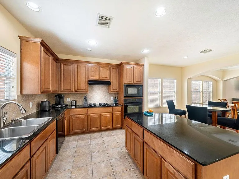 7143 Laguna Villas — Photo 14