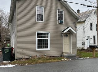 39 Chapel St, West Rutland, VT 05777