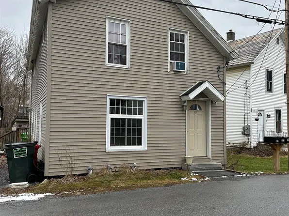 39 Chapel Street, West Rutland, VT 05777