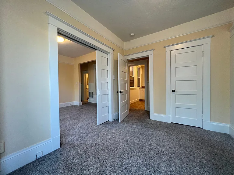 1601 Sacramento St #6 — Photo 9