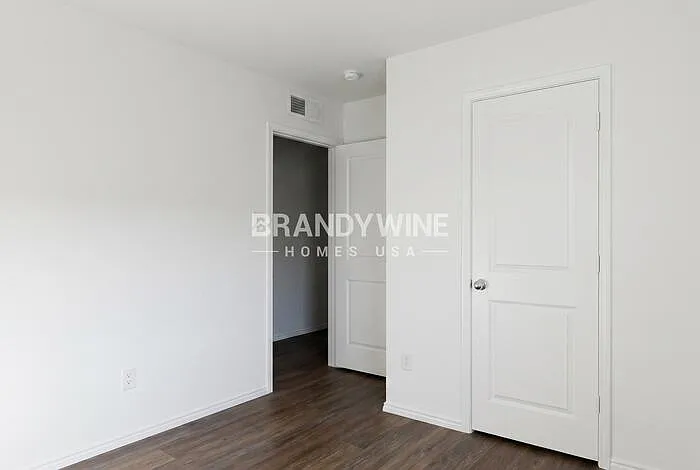 1432 Silver Oak Ln — Photo 15