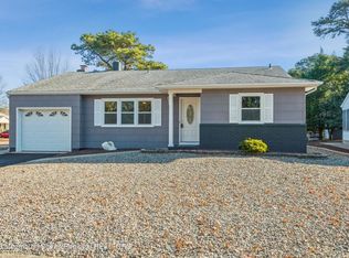 30 Upton Ct, Toms River, NJ 08757