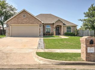 3205 E Gillette St, Broken Arrow, OK 74014