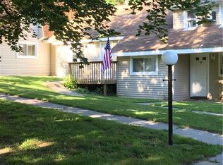 2 School St APT 1D, Poughkeepsie, NY 12601