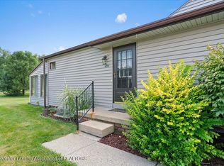 478 Red Cedar Blvd, Williamston, MI 48895