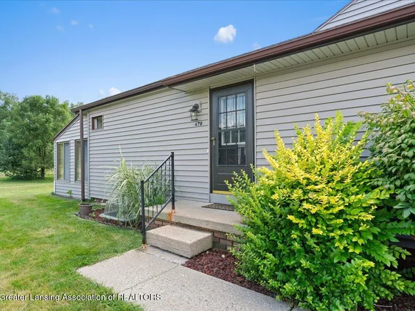 478 Red Cedar Blvd, Williamston, MI 48895