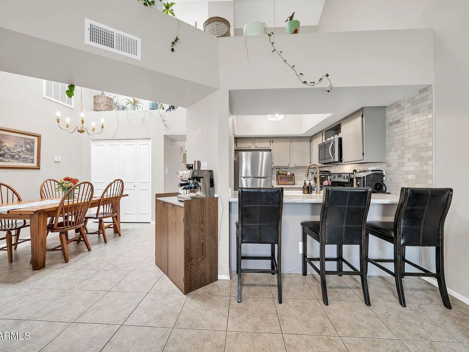 2 bed, 2.0 bath, 842 sqft, $1,800 — Photo 3