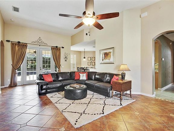 5th image of 10421 Autumn Glen Ct