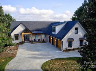 4161 54th Ave NE, Hickory, NC 28601