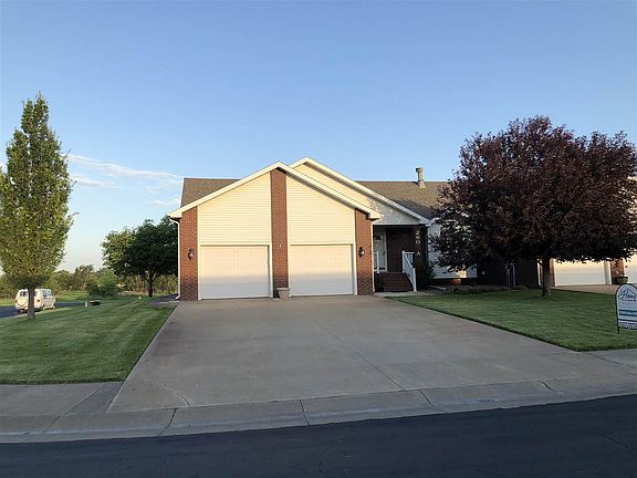 2nd image of 2601 Augusta Ln #A