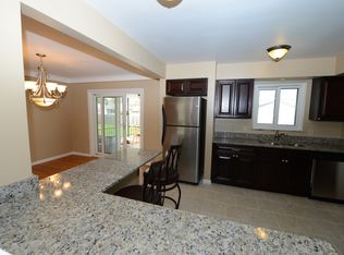 289 E Meadowlawn Blvd, Seven Hills, OH