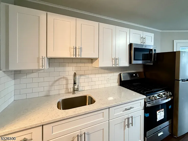 672 Mount Hope Ave #2 — Photo 2