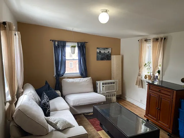 118 S Washington St — Photo 6