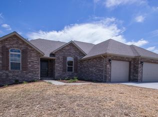 27 Eagles View Ln, Nixa, MO 65714