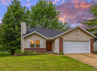1910 Kingsford Dr, Florissant, MO