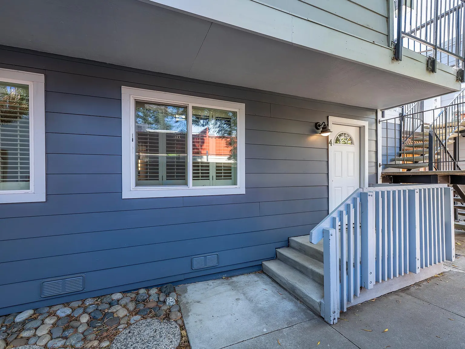 2 bed, 1000 sqft, $6,000 — Photo 1