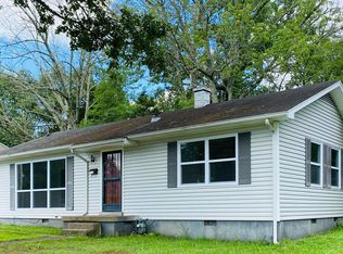 122 W Arrowwood Rd, Oak Ridge, TN 37830