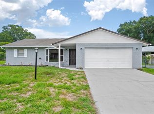 5904 Wilson Dr, Zephyrhills, FL 33542