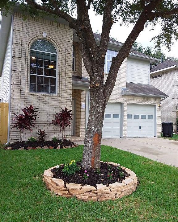 2nd image of 9705 Fabiola Dr