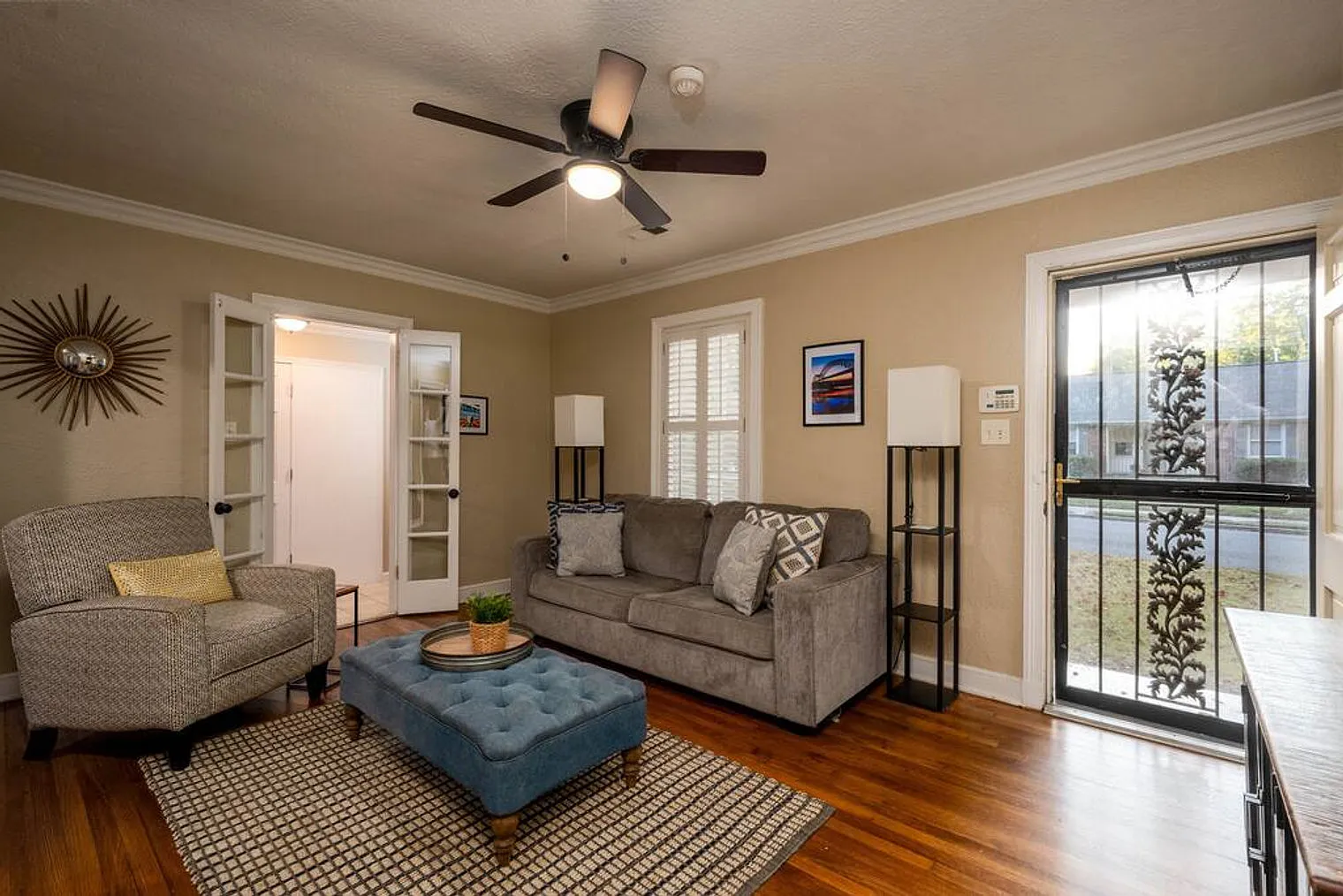 2 bed, 1.0 bath, $2,467 — Photo 1