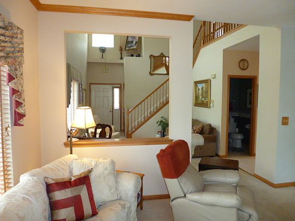 4th image of 831 Asbury Dr #831