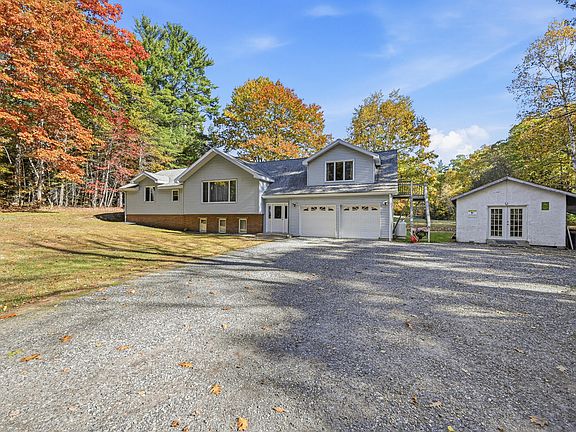 3rd image of 442 Pine Tree Road