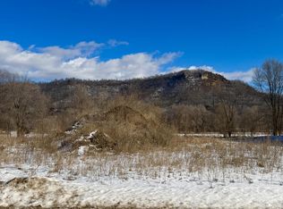 3017 Red Clover St, Holmen, WI 54636