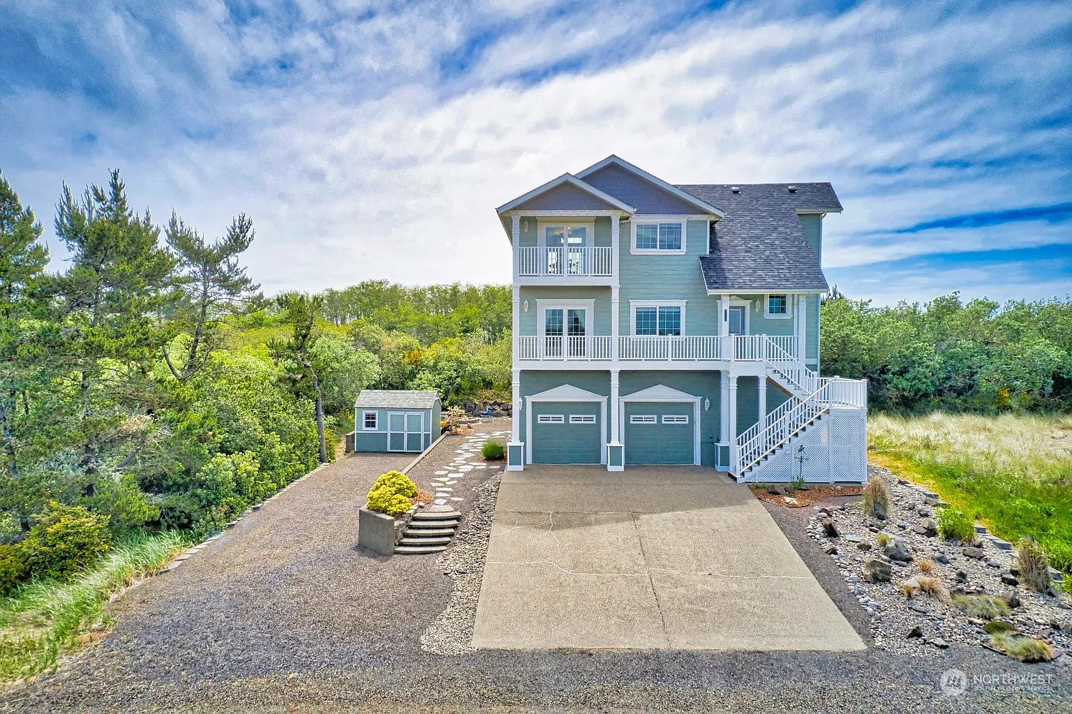 161 Marine View Drive SE photo 1