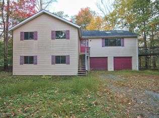 6105 Victoria Dr, Tobyhanna, PA 18466