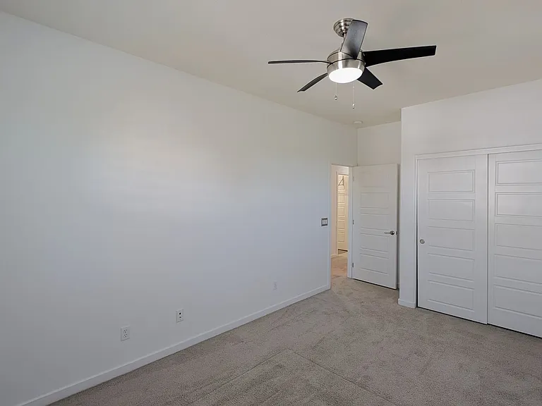 2632 S Tobin — Photo 30