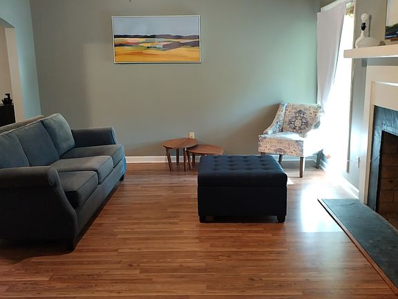 4th image of 155 Lionsgate Dr Room A