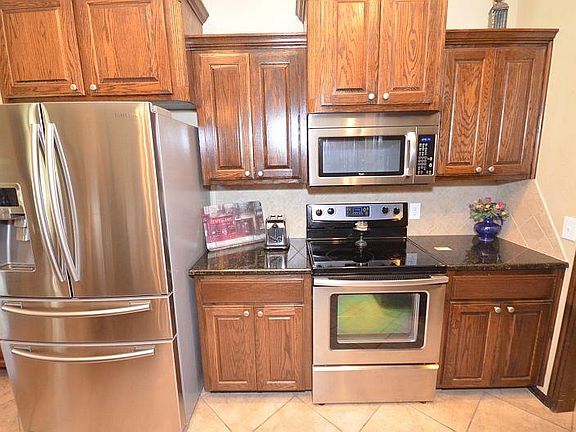 5th image of 10400 Dove Ct