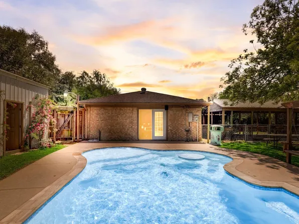 13414 Anna Ct, Santa Fe, TX 77517