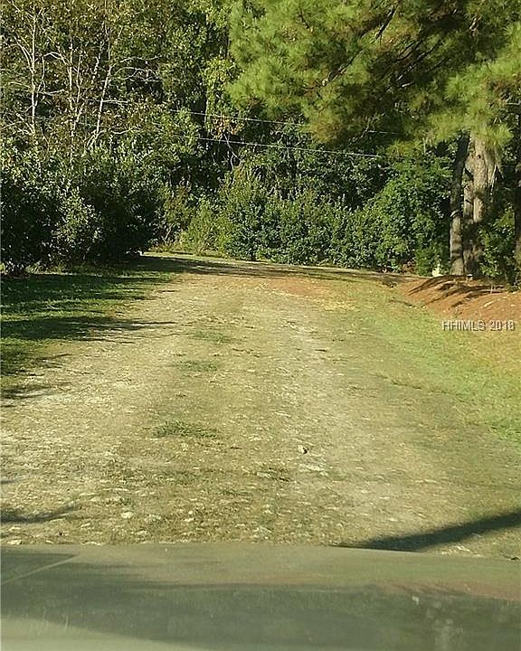 2nd image of 61 Pinckney Colony Rd