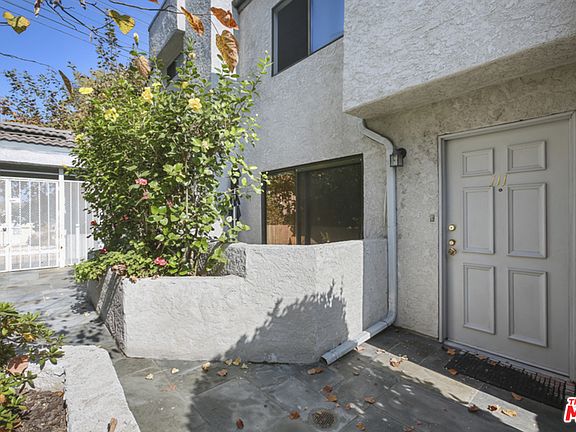 3rd image of 17800 Burbank Blvd APT 111