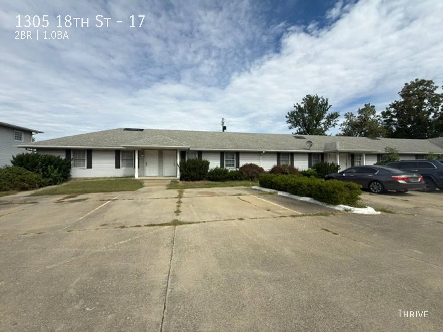 2 Bedroom Home Near EIU Campus Convenient Charleston Location! — Photo 1