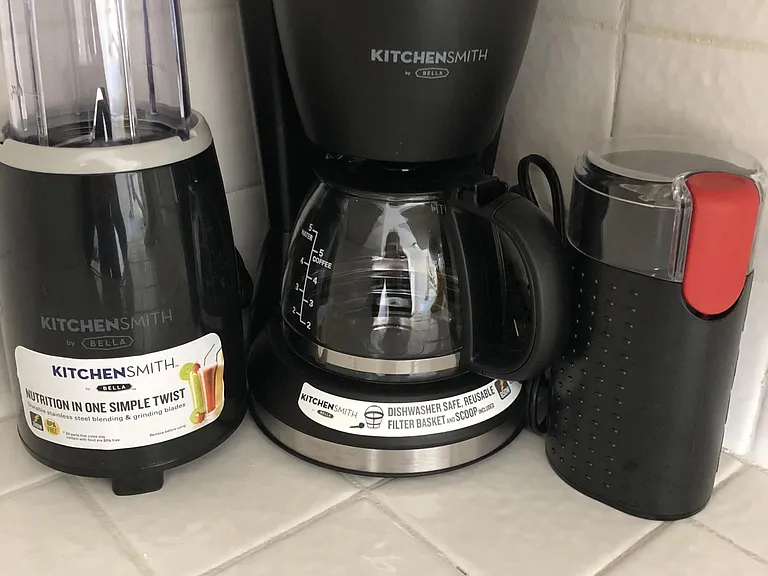 blender, coffee maker, coffee grinder