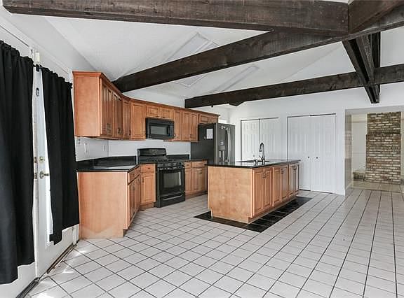 5th image of 5841 Kensington Blvd