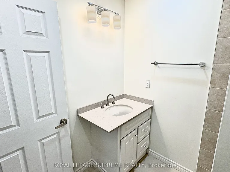 1641 Angus St #BMST — Photo 12