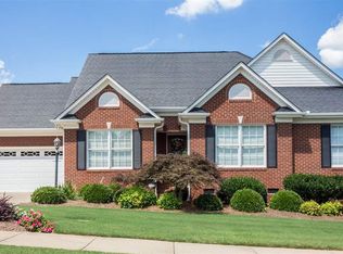 329 Terrace Hills Dr, Boiling Springs, SC 29316