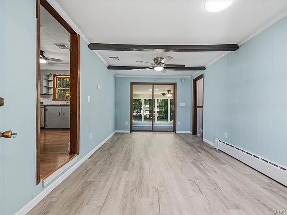 3rd image of 870 Crittens Lane