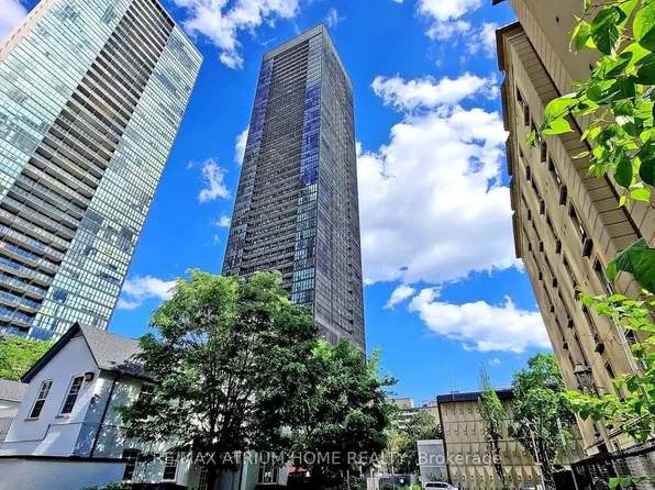 101 Charles St E #4510, Toronto, ON M4Y 0A9