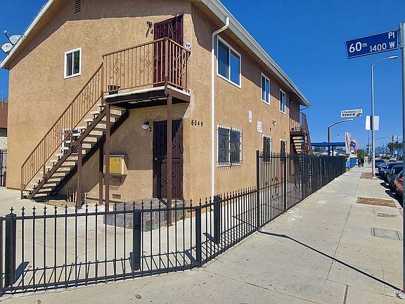 4th image of 6049 S Normandie Ave