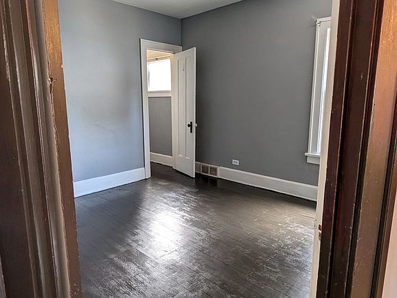 3rd image of 10710 Florian Ave #1